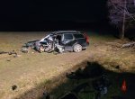 Řidič v Novém Jičíně narazil s autem do stromu, nehodu nepřežil