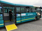 Arriva koupila nové autobusy, ale má málo řidičů. Bereme i holky, láká firma