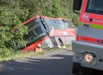 Ve Výškovicích začal po nehodě hořet autobus. Hasiči zachránili dva lidi