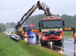 Řidič nevybral zatáčku a skončil se zraněním v příkopu