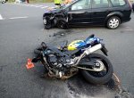 Po střetech motocyklistů s auty dvakrát zasahoval vrtulník