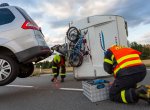 U Hladkých Životic se převrátil karavan, v autě cestovalo pět lidí