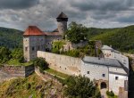 Soud řeší žalobu Německého řádu. Řád chce pozemky, hrady Bouzov, Sovinec a zámek Bruntál