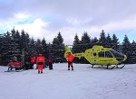 V Jeseníkách zkolaboval běžkař (63). Vyrazil k němu vrtulník se záchranáři, ale marně